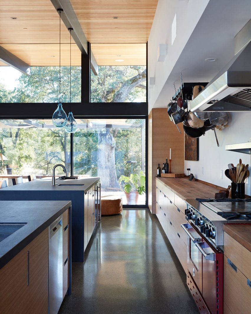 Sacramento Modern Residence by Klopf Architecture