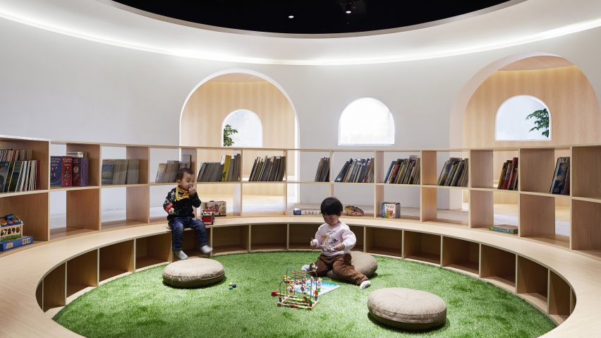 Sissi's Wonderland by Muxin studio