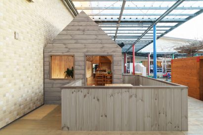 Small house for kids by Hibinosekkei