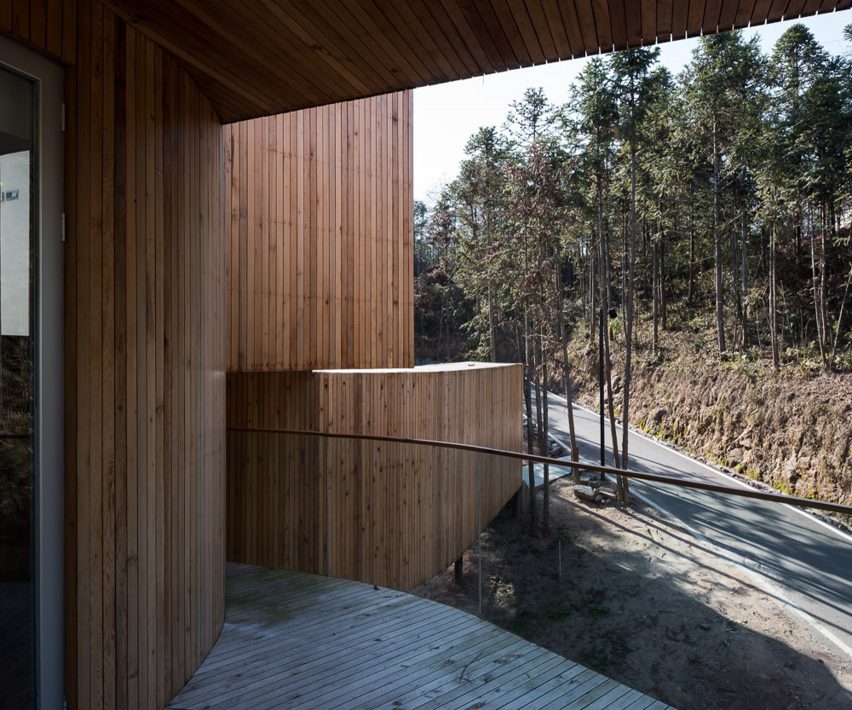 Spiral house by Bengo Studio