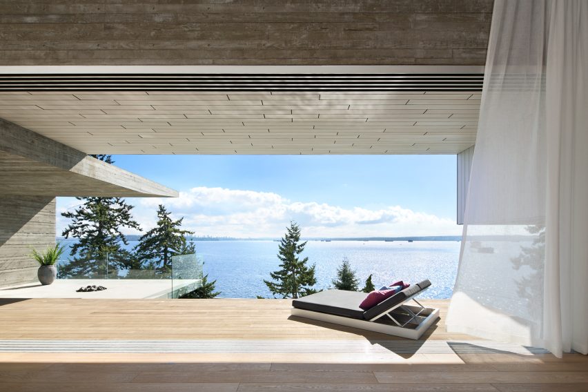 Sunset House by McLeod Bovell Modern Houses