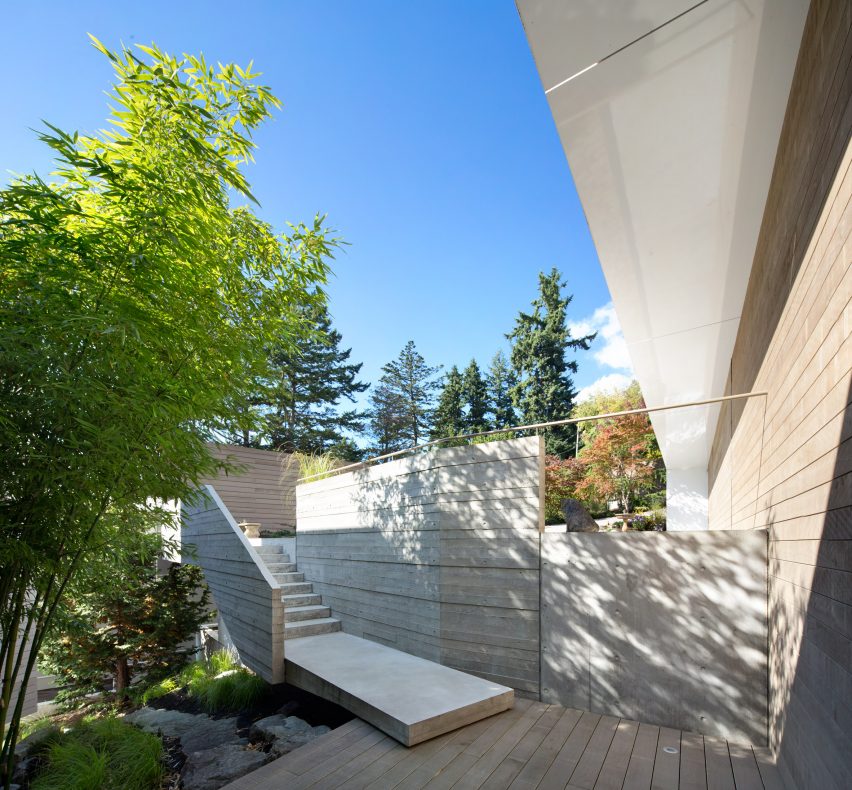 Sunset House by McLeod Bovell Modern Houses