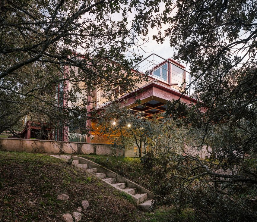The Hidden Pavilion by Penelas Architects