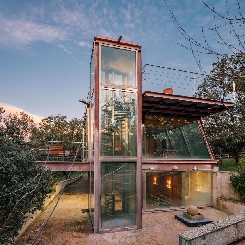 The Hidden Pavilion by Penelas Architects