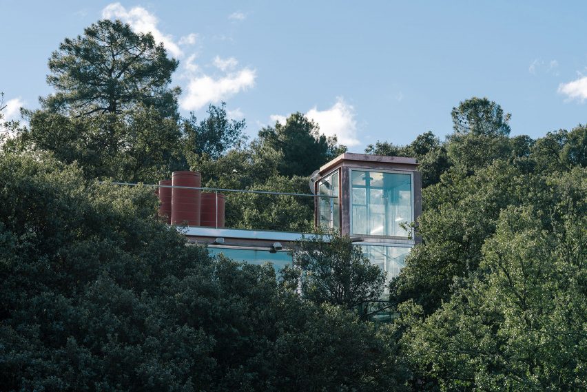 The Hidden Pavilion by Penelas Architects