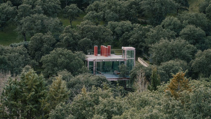 The Hidden Pavilion by Penelas Architects