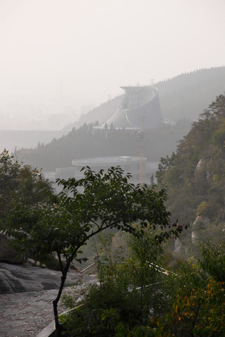 The Shaolin Flying Monks theatre by Mailitis Architects