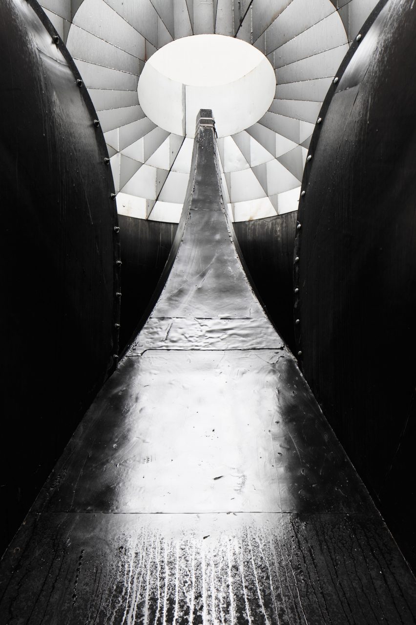The Shaolin Flying Monks theatre by Mailitis Architects