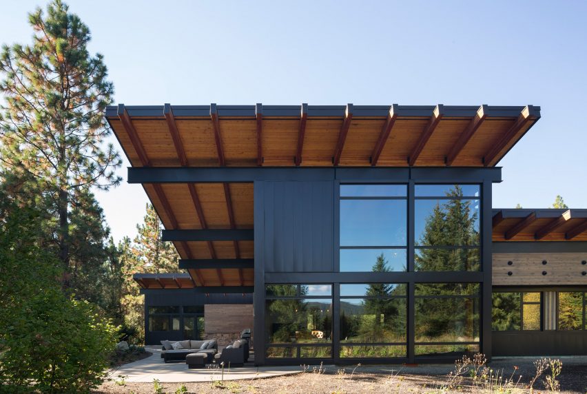 Tumble Creek Cabin by Coates Design