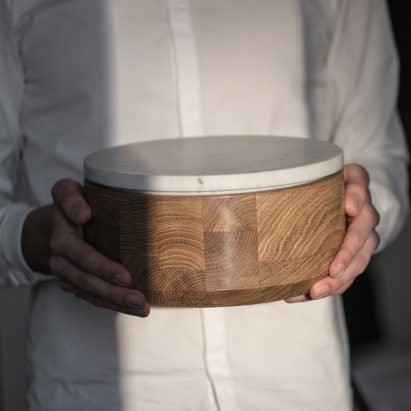 Aleksander Skworz’ Urn for Living can be used as a fruit bowl before you die