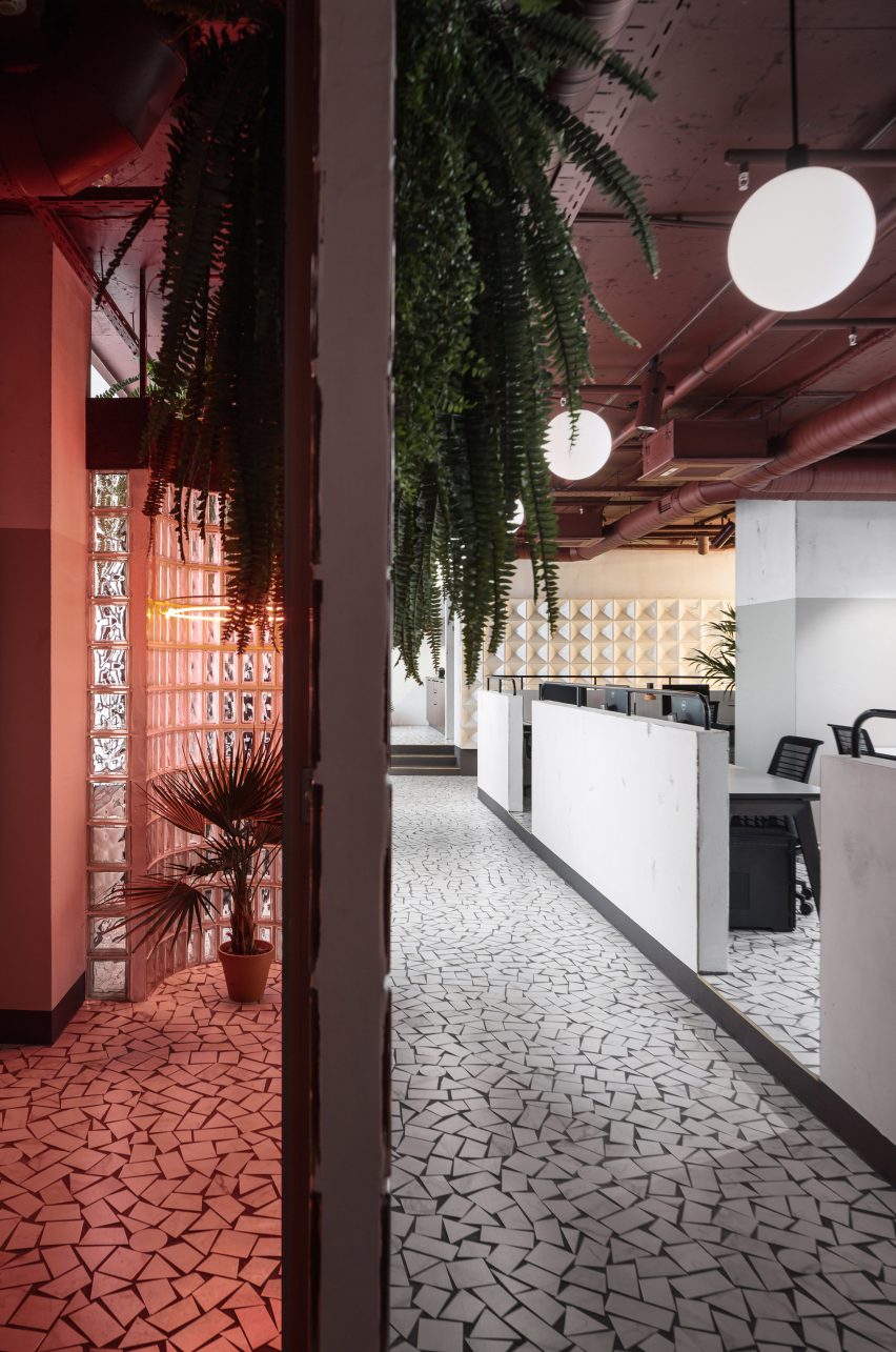 Vizor office by Studio11