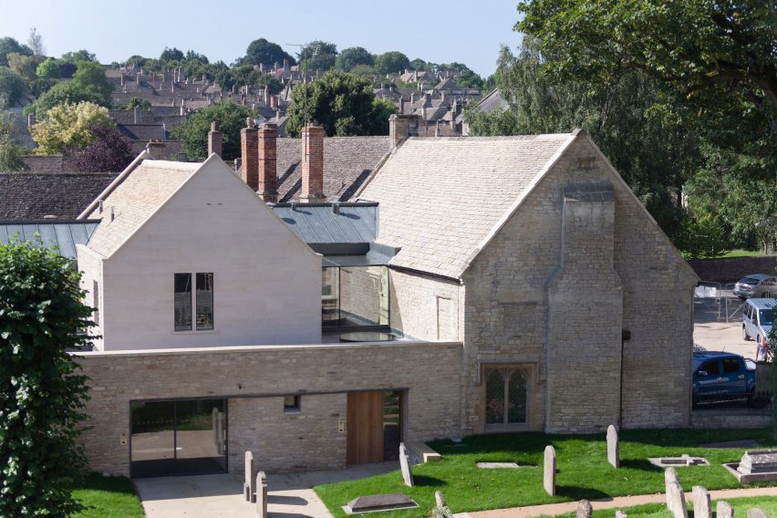 Warwick Hall by Acanthus Clews Architects