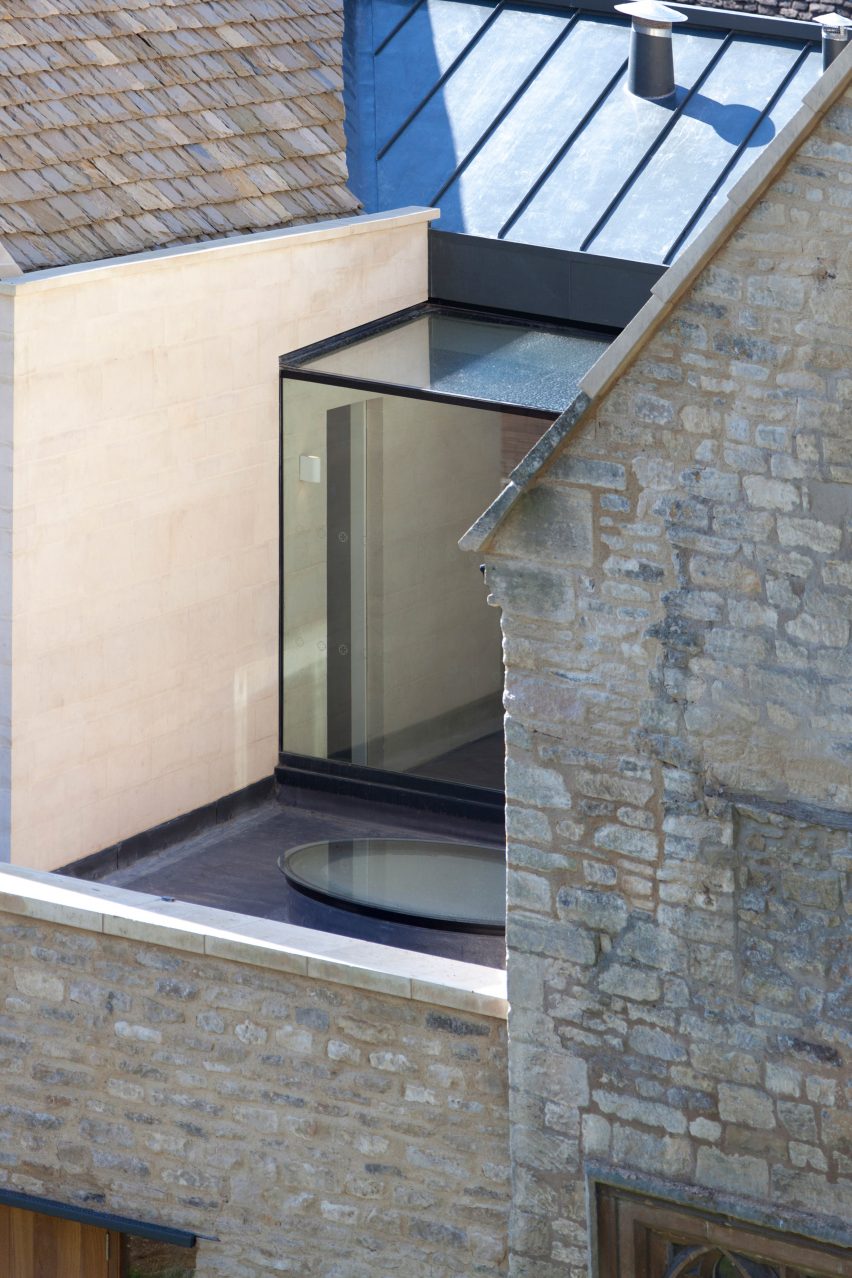 Warwick Hall by Acanthus Clews Architects