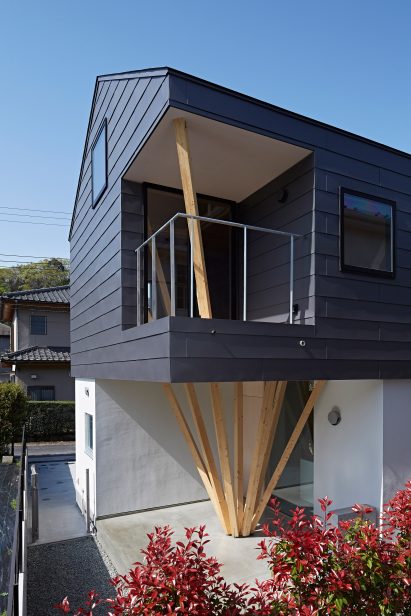 Y-House by Kwas