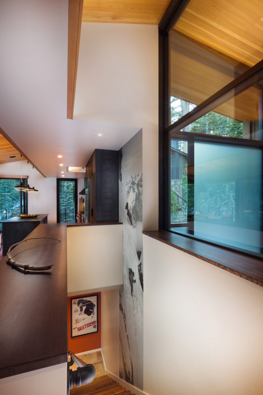 Alpine Meadows Cabin by Studio Bergtraun