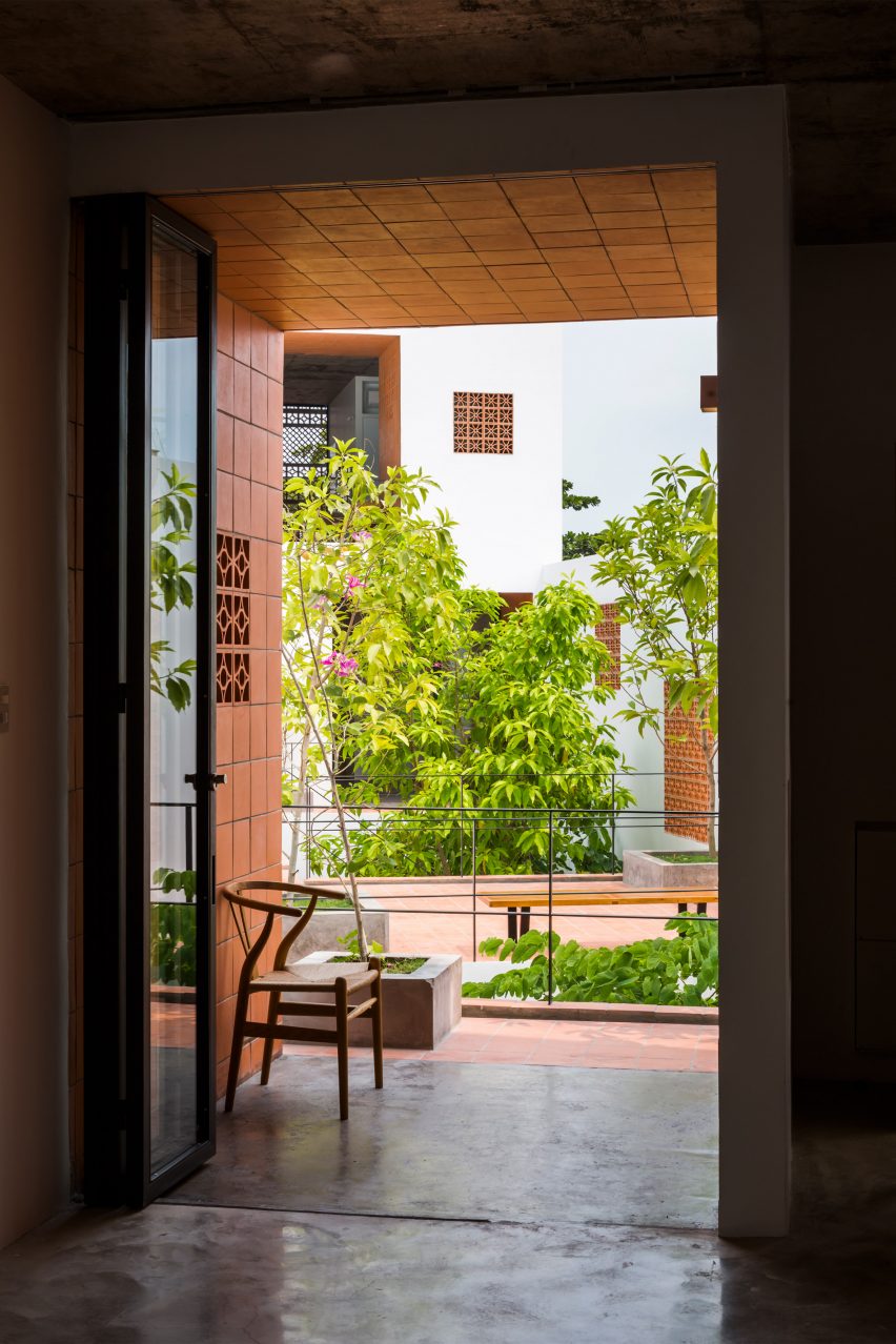 Apartment in Binh Thanh by SDA