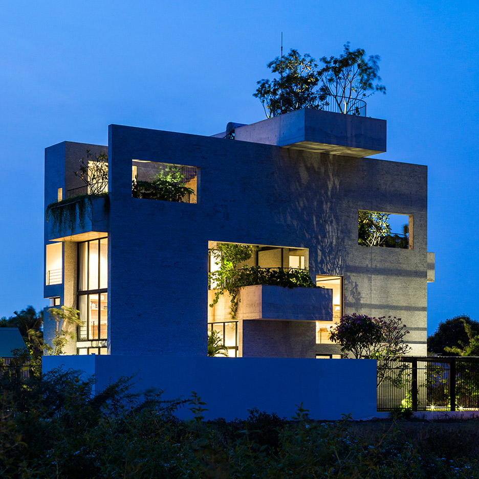 Binh House by Vo Trong Nghia Architects