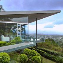 Estancia y Ficus by Cañas Arquitectos