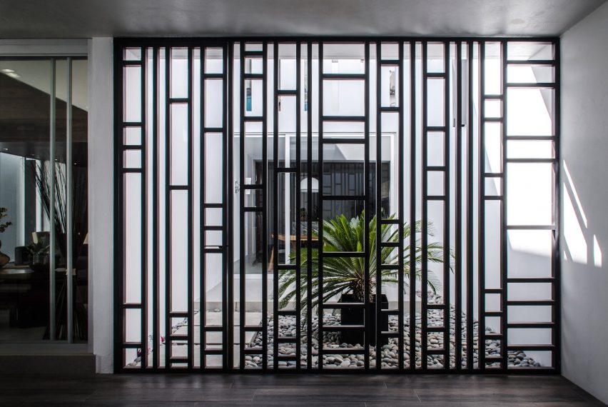 Casa Mezquite by BAG Arquitectura