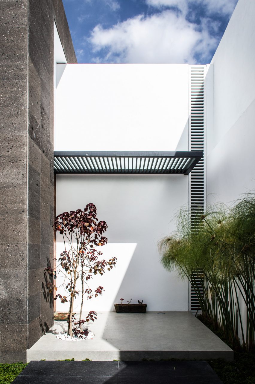 Casa Mezquite by BAG Arquitectura