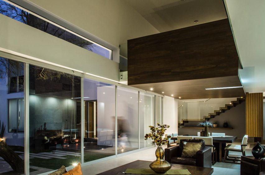 Casa Mezquite by BAG Arquitectura