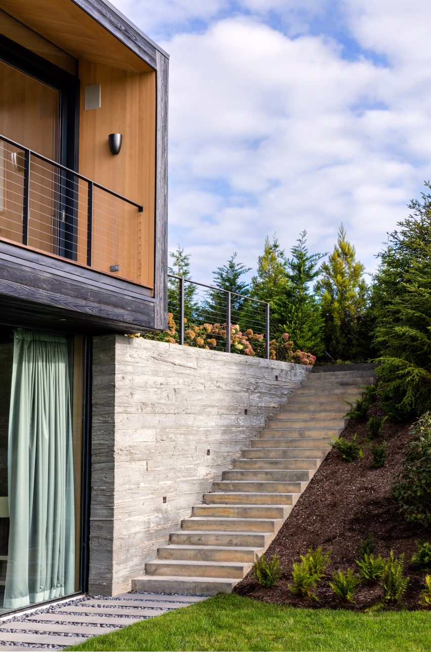 Chilmark House by Organschi and Schiller