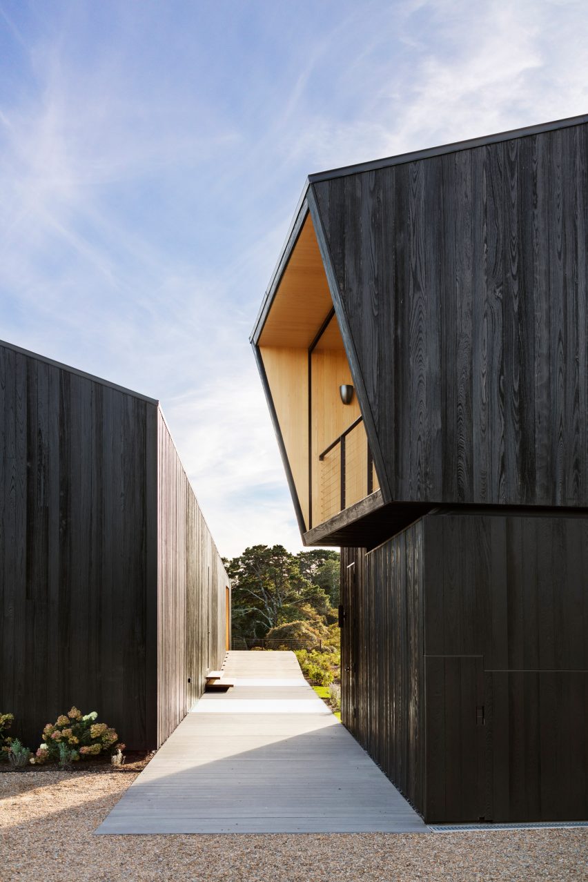 Chilmark House by Organschi and Schiller