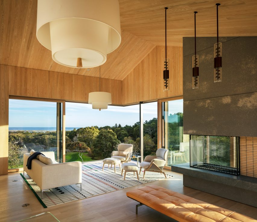 Chilmark House by Organschi and Schiller