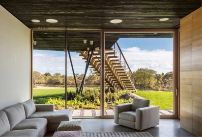 Chilmark House by Organschi and Schiller