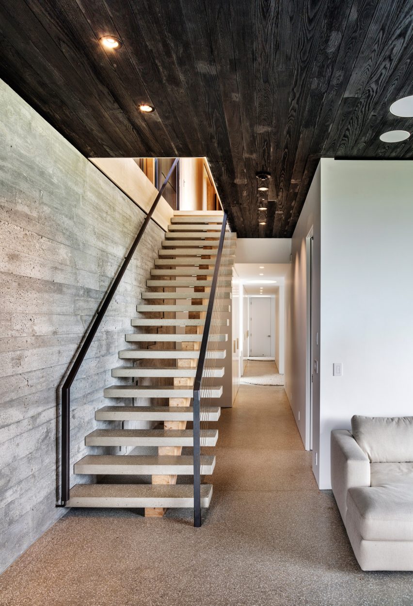 Chilmark House by Organschi and Schiller