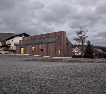 Chimney House by Dekleva Gregoric Architects