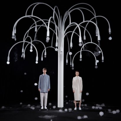 Studio Swine and COS create sculptural tree that blossoms with mist-filled bubbles