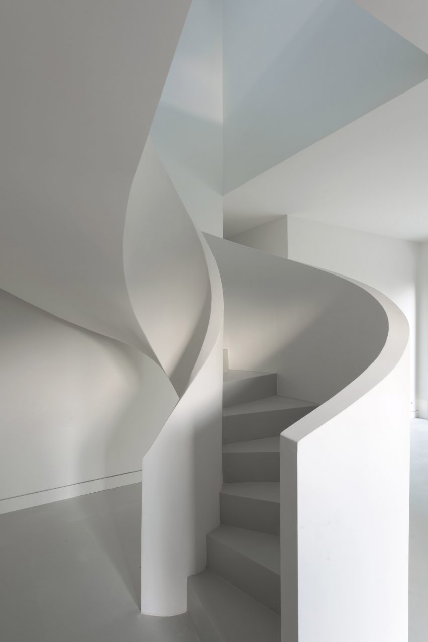 Benoit & Roselyne house by Dixneufcentquatrevingtsix