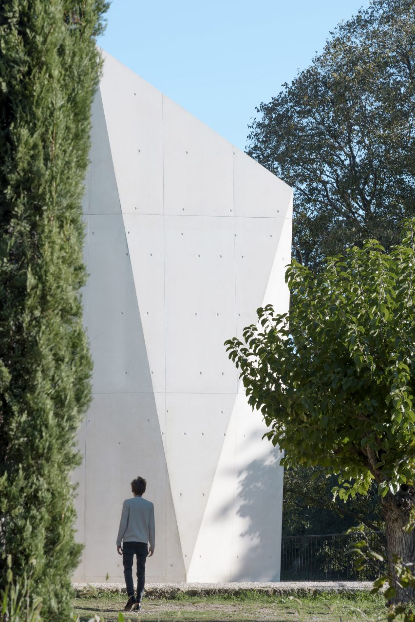 Benoit & Roselyne house by Dixneufcentquatrevingtsix