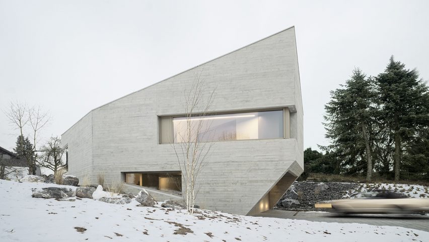 Steimle Architekten completes “crystal-like” concrete house in Germany