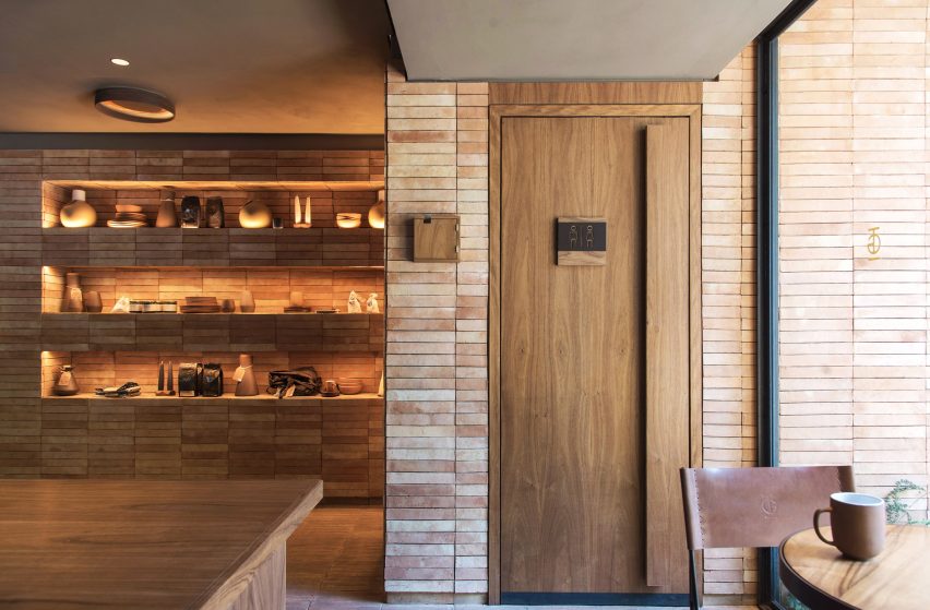 Tierra Garat by Esrawe studio