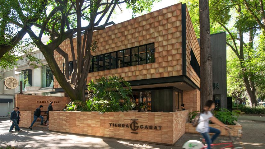 Tierra Garat by Esrawe studio