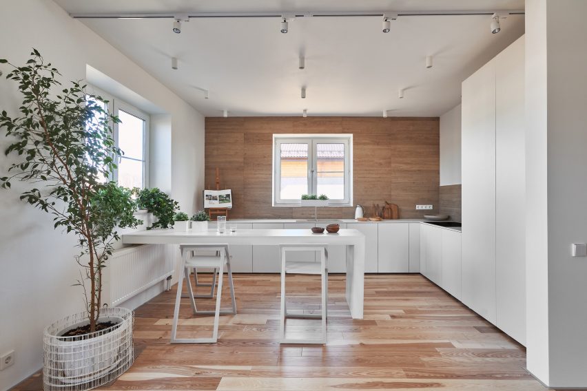 Family House by Ruetemple
