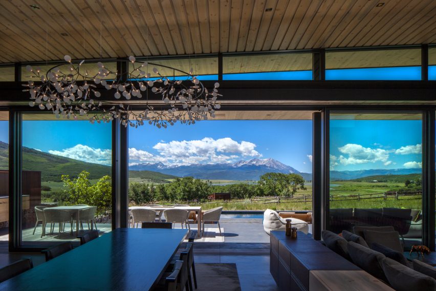 Gambel Oaks Ranch by CCY Architects