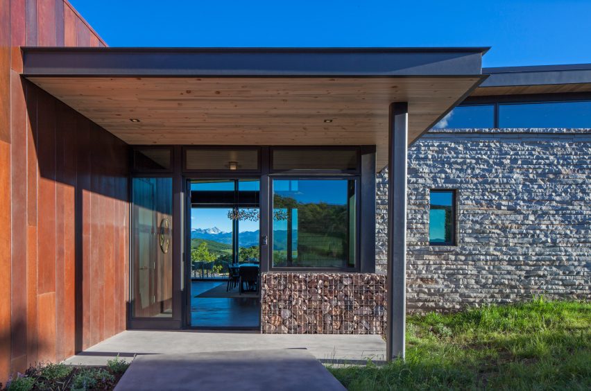 Gambel Oaks Ranch by CCY Architects