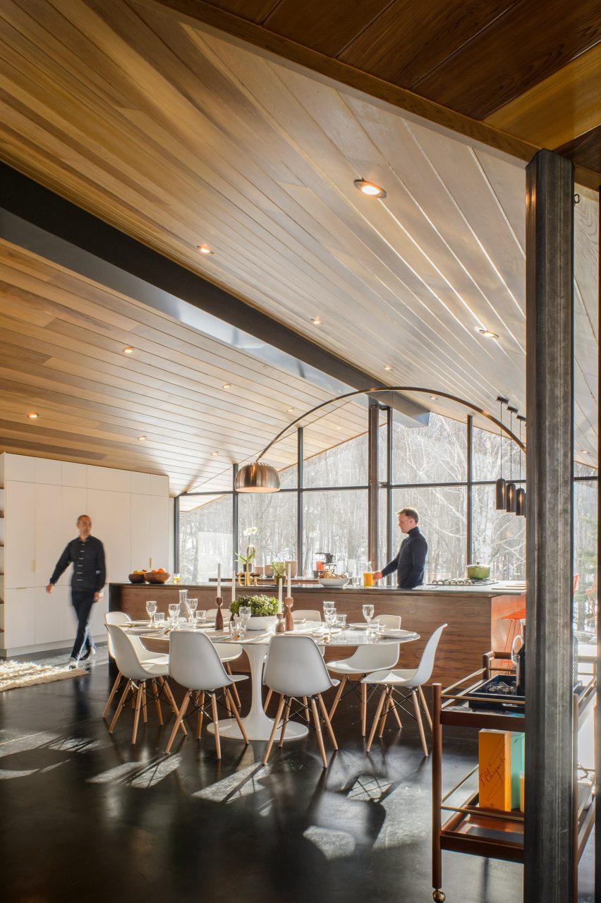 Glass Trefoil House by J Roc Design
