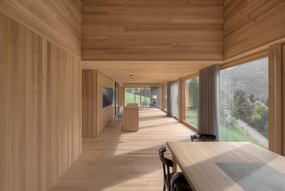 Haus am Stürcherwald by Bernardo Bader