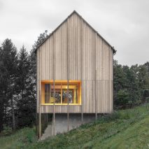 Haus am Stürcherwald by Bernardo Bader