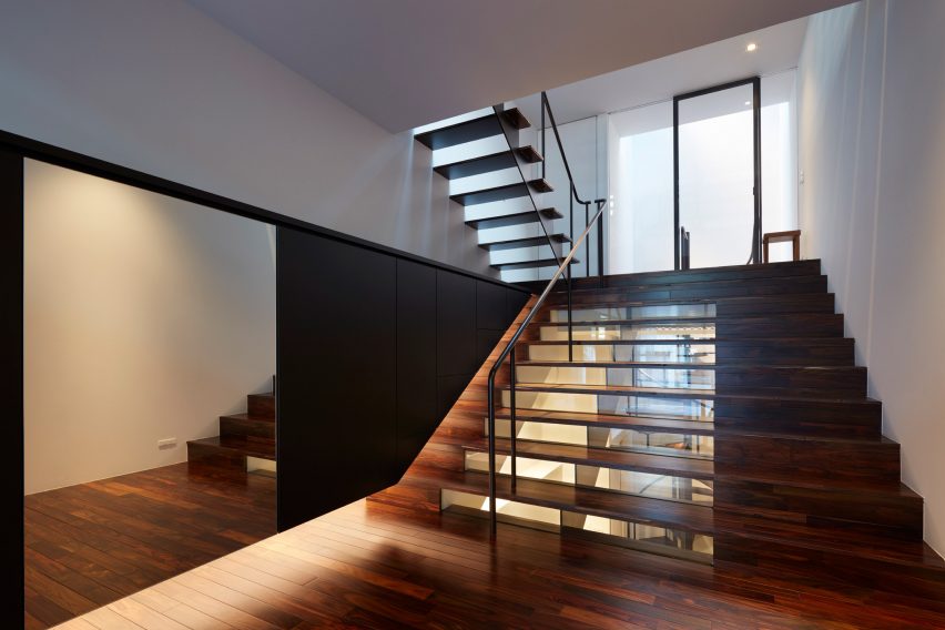 House in Minami-tanabe by Fukiwaramuro Architects