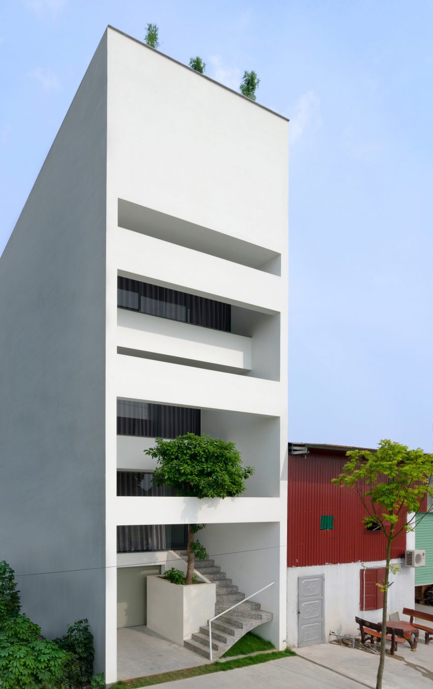 A House in the Trees by Nguyen Khac Phuoc Architects