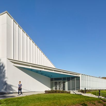 TREC by Ikon.5 Architects