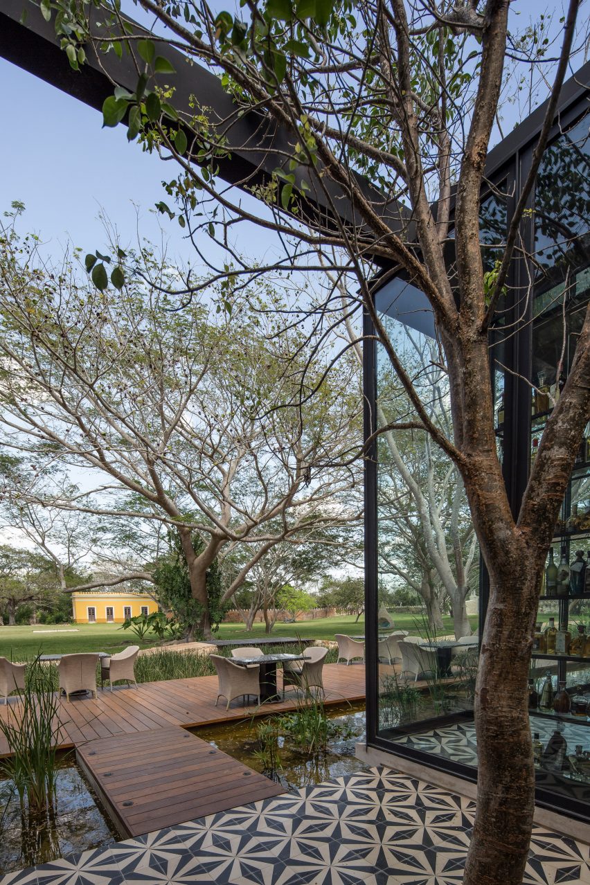 Ixi'im Restaurant by Jorge Bolio Arquitectura