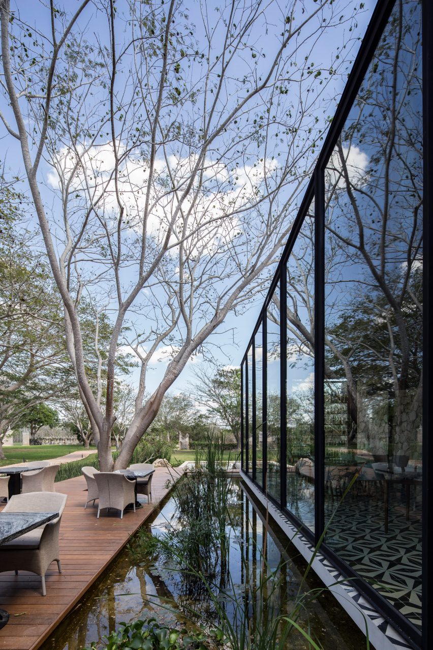 Ixi'im Restaurant by Jorge Bolio Arquitectura
