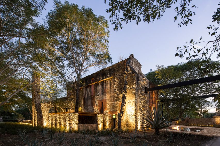 Ixi'im Restaurant by Jorge Bolio Arquitectura