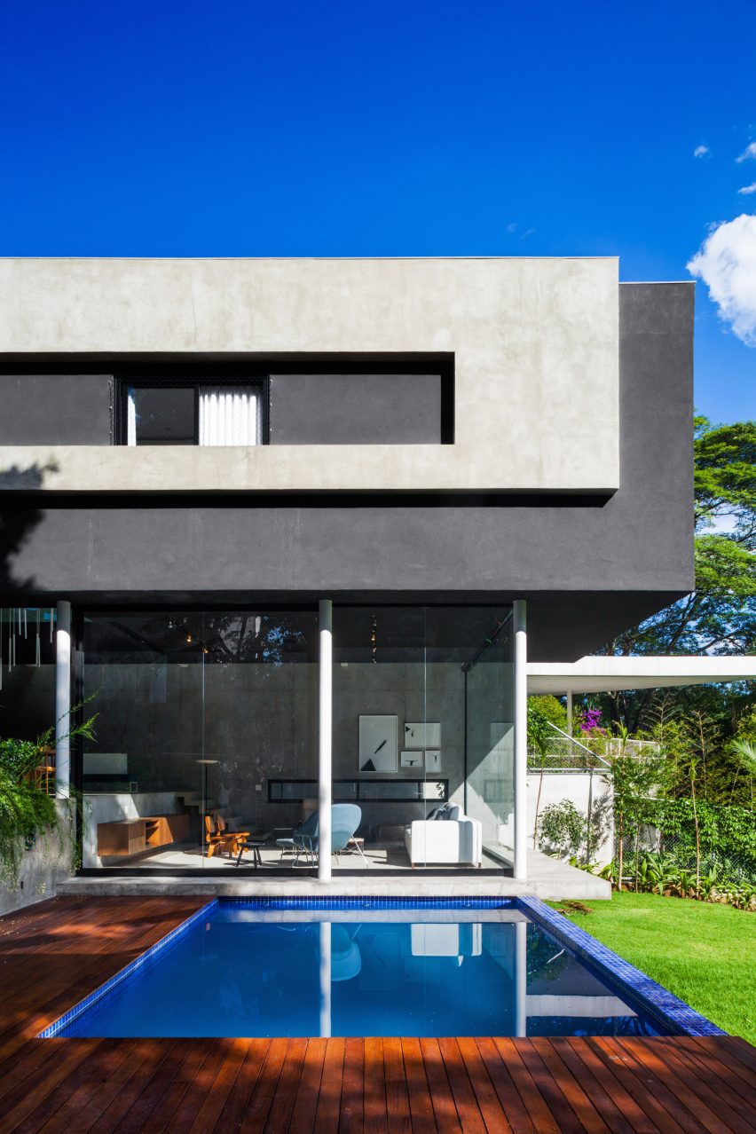 Mattos House by FGMF Arquitetos